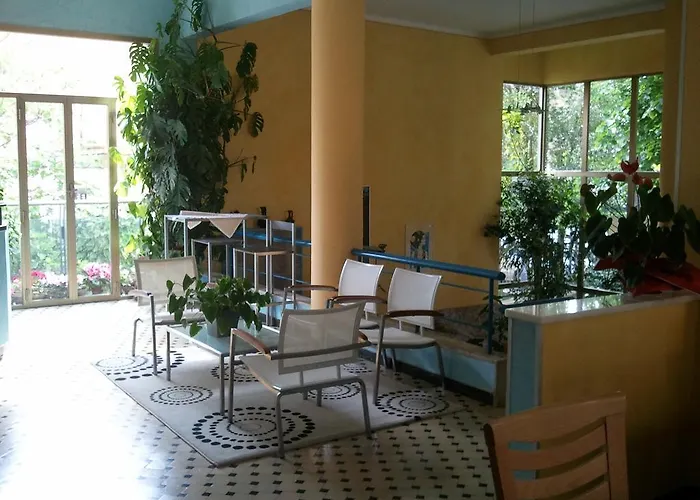 Hotel Athena